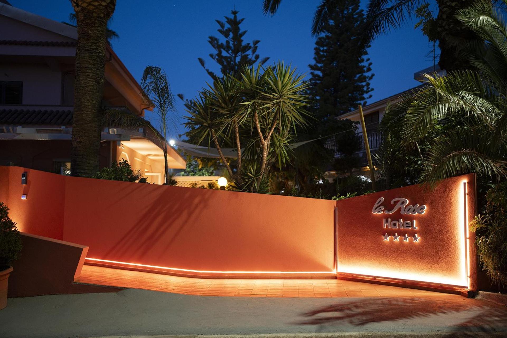 Hotel Ristorante Le Rose Briatico Esterno foto